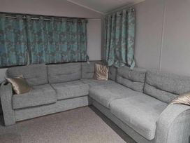 Devon Cliffs Holiday Park - Holiday Accommodation 18829 - Devon - 1186740 - thumbnail photo 6