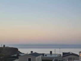 Devon Cliffs Holiday Park - Holiday Accommodation 18829 - Devon - 1186740 - thumbnail photo 11
