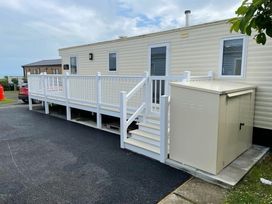 Quay West Holiday Park - Holiday Accommodation 18831 - Mid Wales - 1186742 - thumbnail photo 2