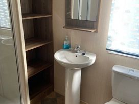 Quay West Holiday Park - Holiday Accommodation 18831 - Mid Wales - 1186742 - thumbnail photo 12