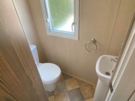 Quay West Holiday Park - Holiday Accommodation 18831 - Mid Wales - 1186742 - thumbnail photo 13