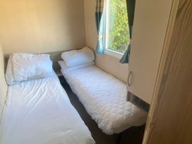 Quay West Holiday Park - Holiday Accommodation 18831 - Mid Wales - 1186742 - thumbnail photo 14
