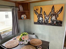 Seaview Caravan Park - Holiday Accommodation 18843 - Lincolnshire - 1186744 - thumbnail photo 4