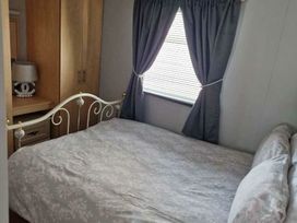Millers Cottage Caravan Park - Holiday Accommodation 18845 - North Wales - 1186745 - thumbnail photo 13