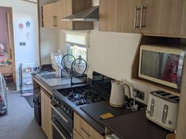 Golden Palm Resort - Holiday Accommodation 18849 - Lincolnshire - 1186747 - thumbnail photo 11