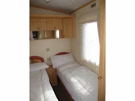 Kingfisher Caravan Park - Holiday Accommodation 1885 - Lincolnshire - 1186748 - thumbnail photo 4
