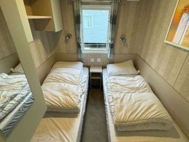 Primrose Valley Holiday Park - Holiday Accommodation 18854 - North Yorkshire (incl. Whitby) - 1186750 - thumbnail photo 12