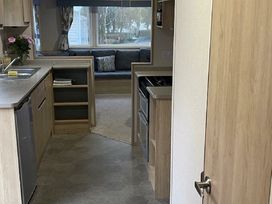 Marton Mere Holiday Village - Holiday Accommodation 18865 - Lake District - 1186752 - thumbnail photo 7