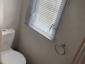 Marton Mere Holiday Village - Holiday Accommodation 18865 - Lake District - 1186752 - thumbnail photo 12