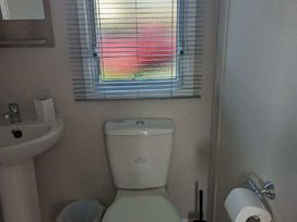 Hafan y Mor Haven - Holiday Accommodation 18866 - North Wales - 1186753 - thumbnail photo 9
