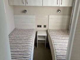 Primrose Valley Holiday Park - Holiday Accommodation 18875 - North Yorkshire (incl. Whitby) - 1186755 - thumbnail photo 11