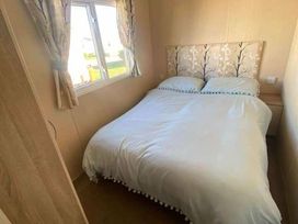 Waterside Leisure Park - Holiday Accommodation 18895 - Lincolnshire - 1186762 - thumbnail photo 6