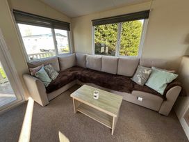Seal Bay Resort - Holiday Accommodation 18908 - Hampshire - 1186768 - thumbnail photo 7