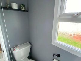 Sealands Caravan Park - Holiday Accommodation 18910 - Lincolnshire - 1186769 - thumbnail photo 6