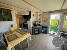 Herons Mead Caravan Park - Holiday Accommodation 18912 - Lincolnshire - 1186771 - thumbnail photo 4