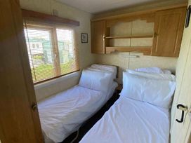 Herons Mead Caravan Park - Holiday Accommodation 18912 - Lincolnshire - 1186771 - thumbnail photo 9