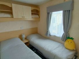 Seaview Caravan Park - Holiday Accommodation 18925 - Lincolnshire - 1186777 - thumbnail photo 7