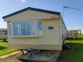 Coral Beach - Holiday Accommodation 18928 - Lincolnshire - 1186778 - thumbnail photo 1