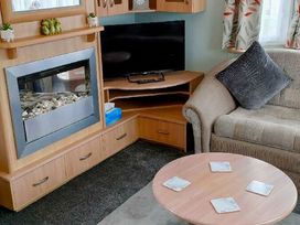 Coral Beach - Holiday Accommodation 18928 - Lincolnshire - 1186778 - thumbnail photo 3