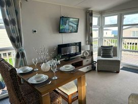 Thornwick Bay Holiday Village - Holiday Accommodation 18929 - North Yorkshire (incl. Whitby) - 1186779 - thumbnail photo 1