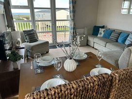 Thornwick Bay Holiday Village - Holiday Accommodation 18929 - North Yorkshire (incl. Whitby) - 1186779 - thumbnail photo 2