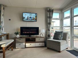 Thornwick Bay Holiday Village - Holiday Accommodation 18929 - North Yorkshire (incl. Whitby) - 1186779 - thumbnail photo 3