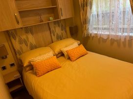 Freshwater Beach Holiday Park - Holiday Accommodation 18950 - Dorset - 1186785 - thumbnail photo 8