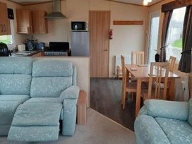 Looe Bay Holiday Park - Holiday Accommodation 18960 - Devon - 1186787 - thumbnail photo 5