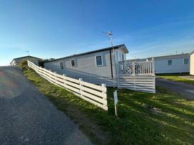 Barmouth Bay Holiday Village - Holiday Accommodation 18967 - Mid Wales - 1186791 - thumbnail photo 7