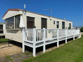 Golden Palm Resort - Holiday Accommodation 18971 - Lincolnshire - 1186794 - thumbnail photo 6