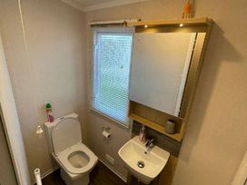Golden Palm Resort - Holiday Accommodation 18976 - Lincolnshire - 1186795 - thumbnail photo 8