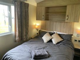 Ashcroft Coast Holiday Park - Holiday Accommodation 18990 - Kent & Sussex - 1186800 - thumbnail photo 11