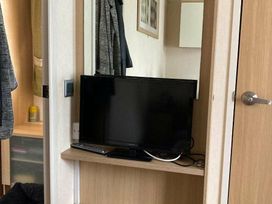 Hopton Holiday Village - Holiday Accommodation 19001 - Suffolk & Essex - 1186803 - thumbnail photo 6