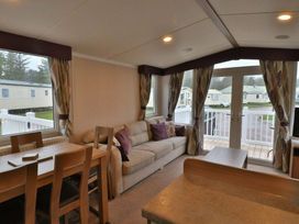 Hafan y Mor Haven - Holiday Accommodation 19004 - North Wales - 1186804 - thumbnail photo 4