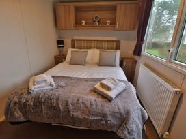 Hafan y Mor Haven - Holiday Accommodation 19004 - North Wales - 1186804 - thumbnail photo 6