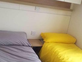 Golden Sands - Holiday Accommodation 19010 - Lincolnshire - 1186805 - thumbnail photo 7
