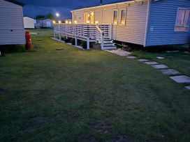 Golden Sands - Holiday Accommodation 19010 - Lincolnshire - 1186805 - thumbnail photo 18