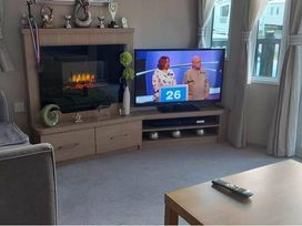 Hafan y Mor Haven - Holiday Accommodation 19011 - North Wales - 1186806 - thumbnail photo 4