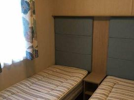 Hafan y Mor Haven - Holiday Accommodation 19011 - North Wales - 1186806 - thumbnail photo 9