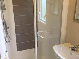 Hafan y Mor Haven - Holiday Accommodation 19011 - North Wales - 1186806 - thumbnail photo 10