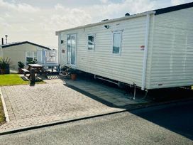 Rockley Park - Holiday Accommodation 19018 - Dorset - 1186809 - thumbnail photo 3