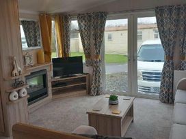 Port Haverigg Holiday Village - Holiday Accommodation 19025 - Lake District - 1186810 - thumbnail photo 3