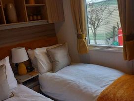 Port Haverigg Holiday Village - Holiday Accommodation 19025 - Lake District - 1186810 - thumbnail photo 14