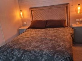 Aberdunant Hall Holiday Park - Holiday Accommodation 19035 - North Wales - 1186813 - thumbnail photo 12