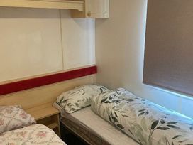 Brynowen Holiday Park - Holiday Accommodation 19041 - Mid Wales - 1186814 - thumbnail photo 12