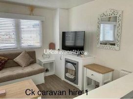 Golden Gate Holiday Centre - Holiday Accommodation 19058 - North Wales - 1186820 - thumbnail photo 9