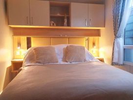 Durdle Door Holiday Park - Holiday Accommodation 19072 - Dorset - 1186825 - thumbnail photo 8