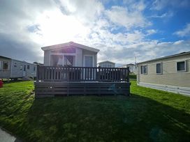 Durdle Door Holiday Park - Holiday Accommodation 19072 - Dorset - 1186825 - thumbnail photo 17