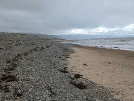 Dyffryn Seaside Estate - Holiday Accommodation 19073 - Mid Wales - 1186826 - thumbnail photo 11
