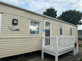 Hopton Holiday Village - Holiday Accommodation 19075 - Suffolk & Essex - 1186827 - thumbnail photo 10